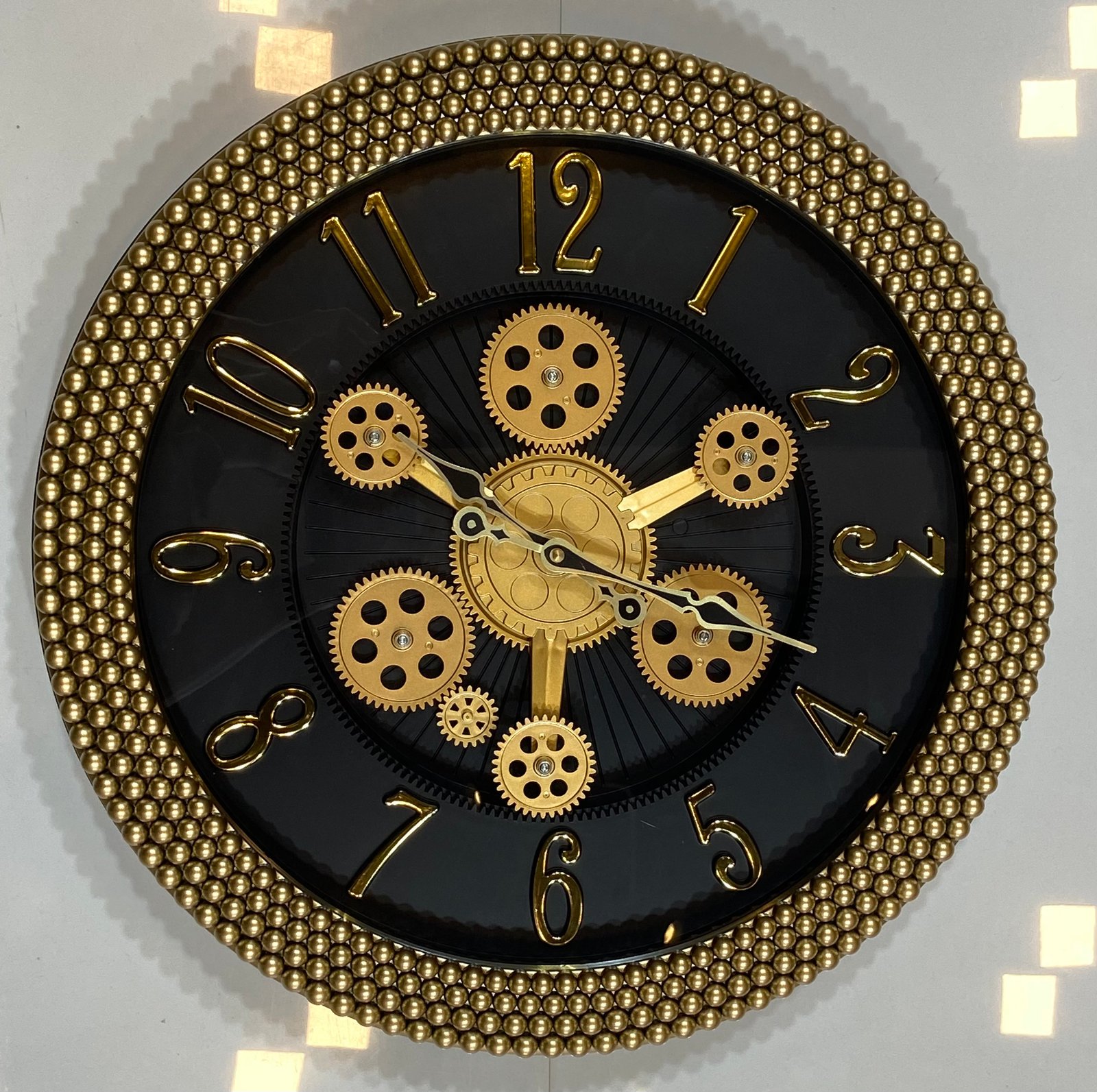 ROUND SHAPE GEAR WALL CLOCK